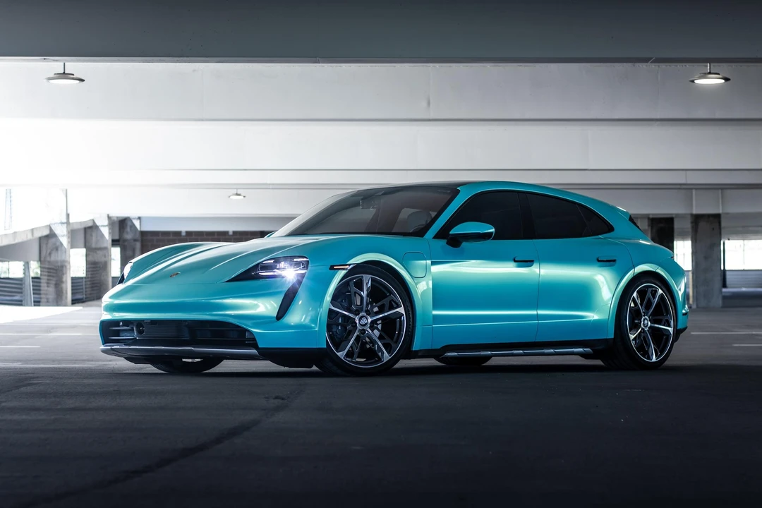 2022 Porsche Taycan 4 - Image 8 of 31