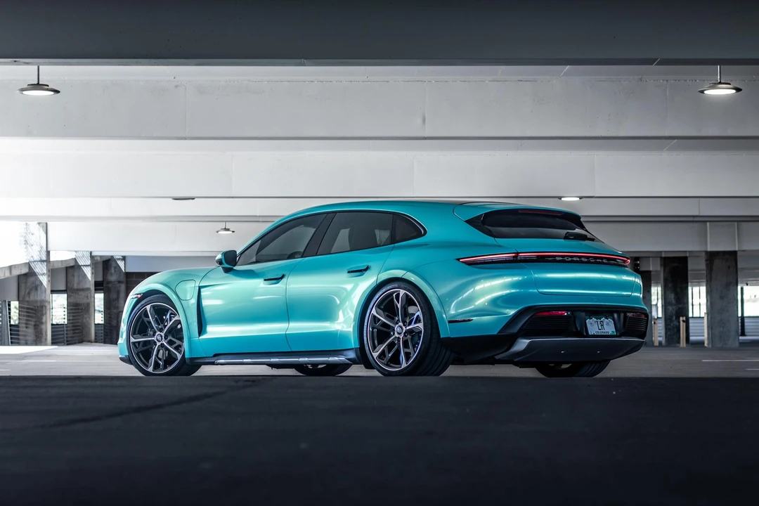 2022 Porsche Taycan 4 - Image 10 of 31