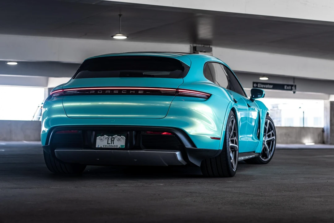 2022 Porsche Taycan 4 - Image 13 of 31