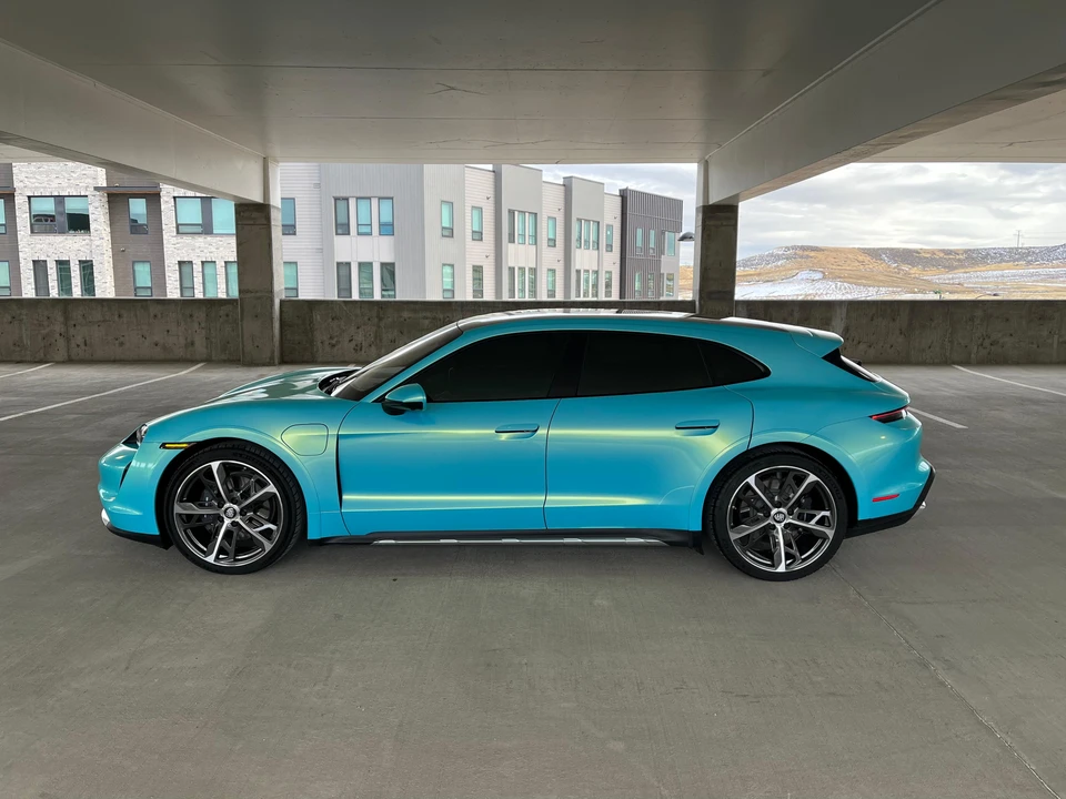 2022 Porsche Taycan 4 - Image 28 of 31