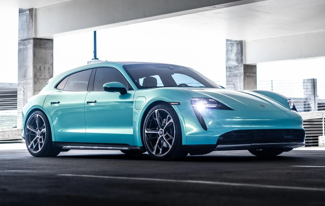 2022 Porsche Taycan 4 - Image 16 of 31