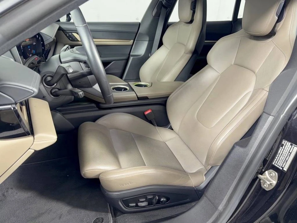 2022 Porsche Taycan Cross Turismo - Image 5 of 5
