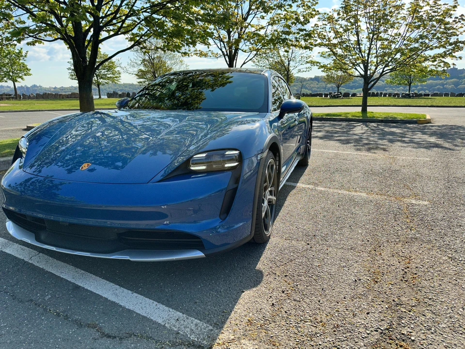 2022 Porsche Taycan 4 - Image 7 of 29