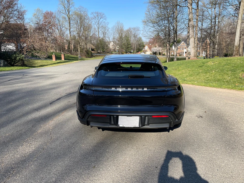 2022 Porsche Taycan 4 - Image 17 of 31