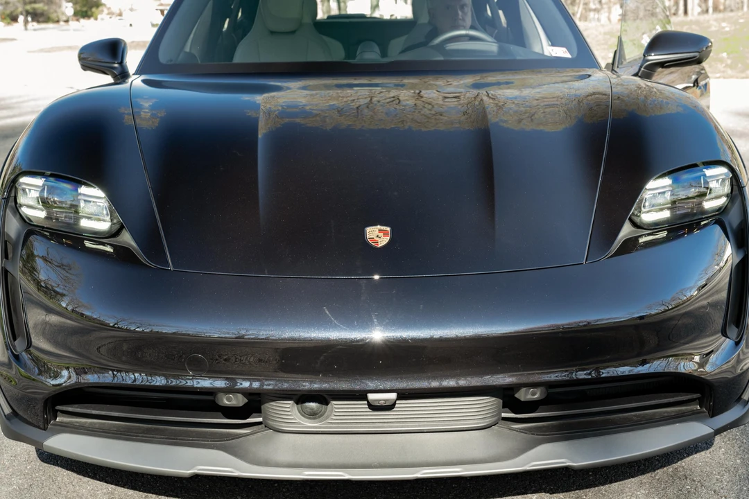 2022 Porsche Taycan 4 - Image 28 of 31