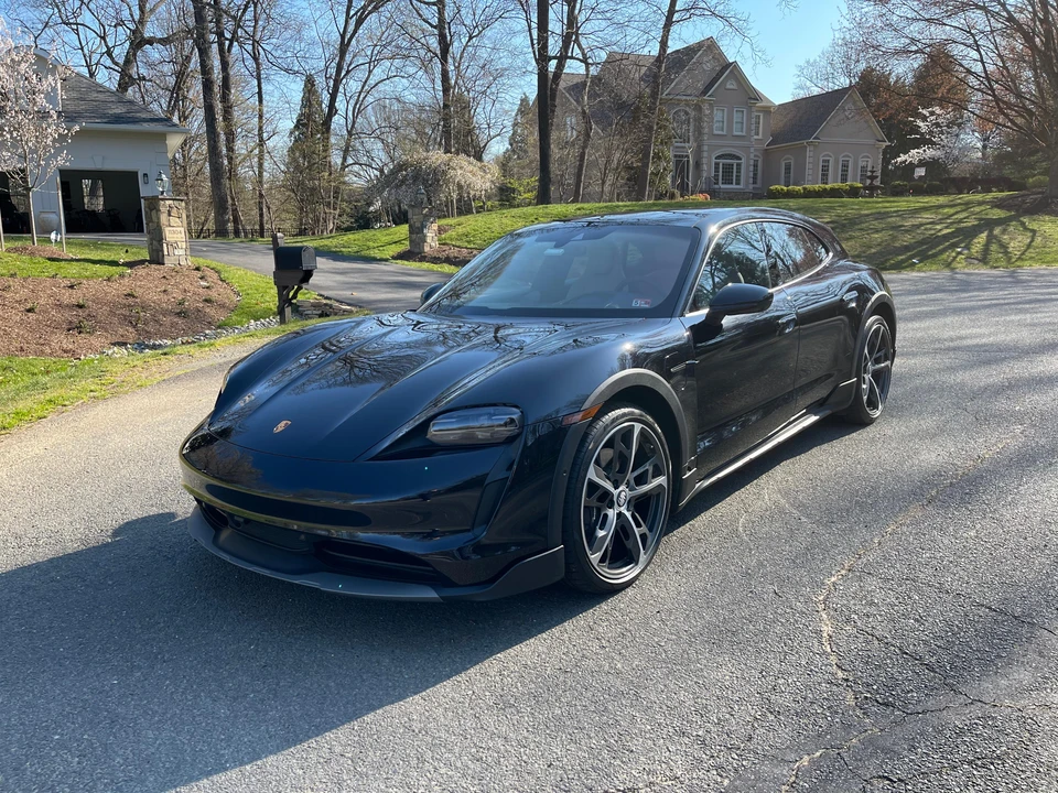 2022 Porsche Taycan 4 - Image 7 of 31