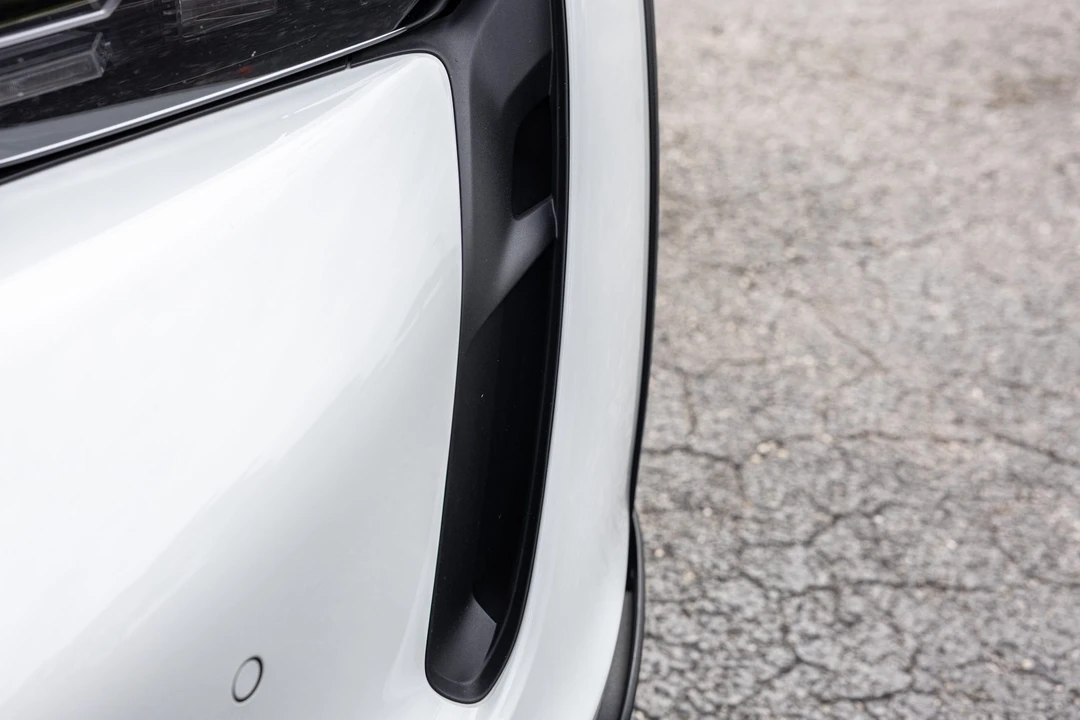 2022 Porsche Taycan Cross Turismo - Image 14 of 31
