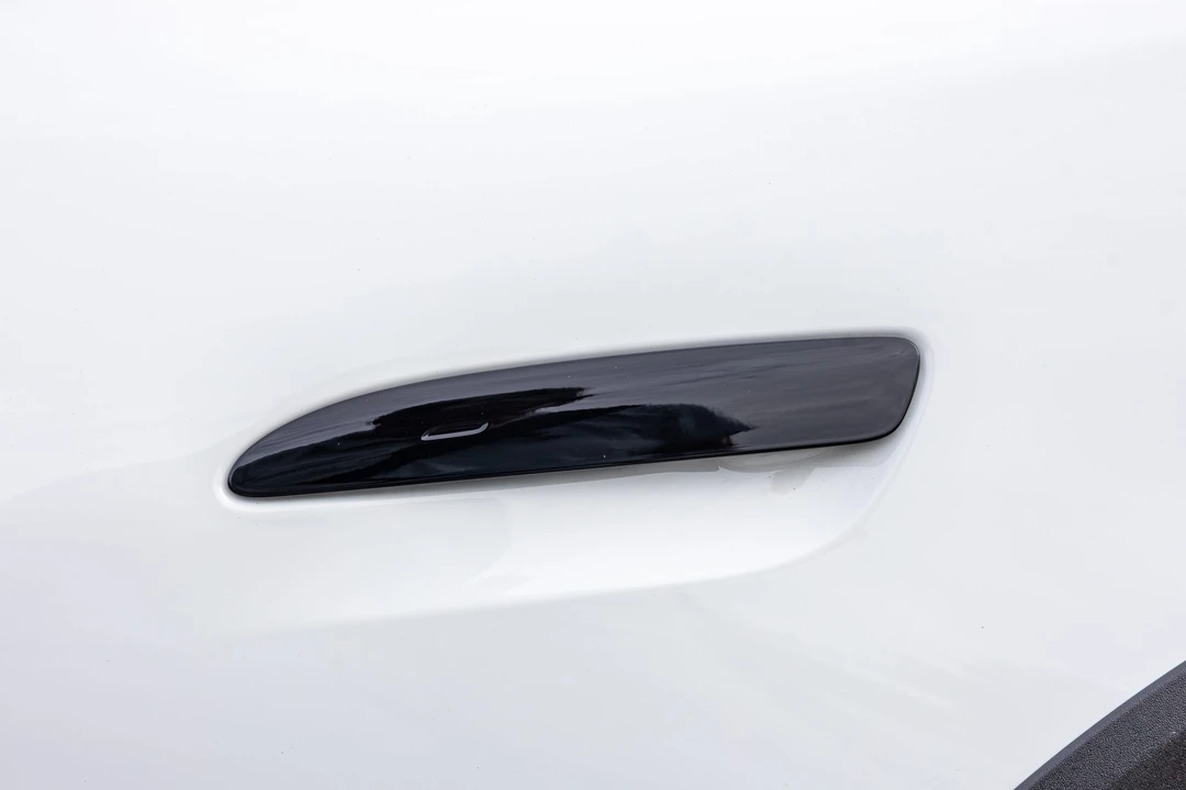 2022 Porsche Taycan Cross Turismo - Image 29 of 31