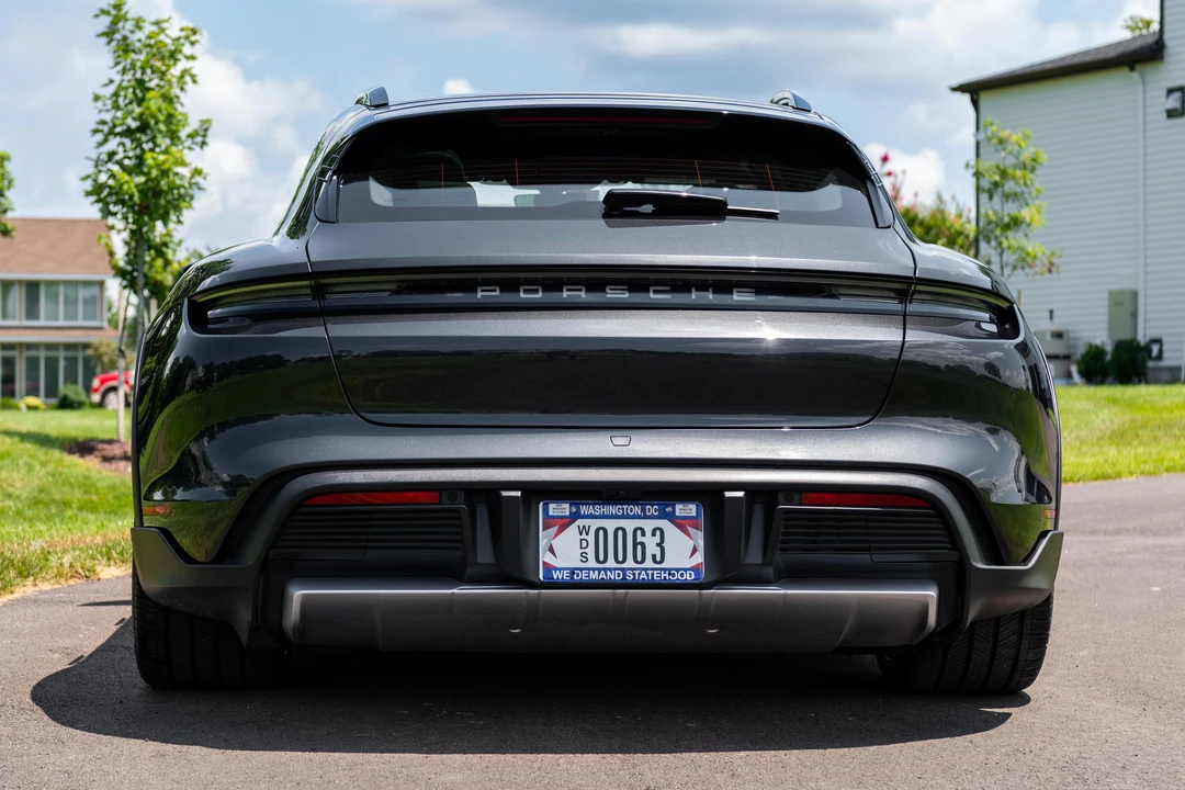 2022 Porsche Taycan - Image 5 of 31