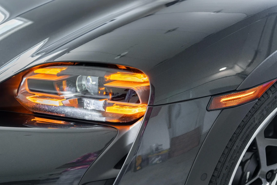 2022 Porsche Taycan - Image 29 of 31