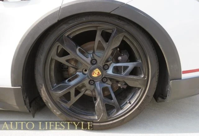 2022 Porsche Taycan 4 - Image 18 of 21