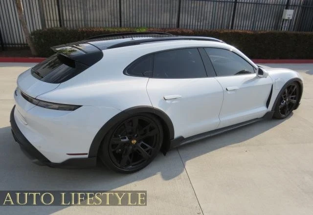 2022 Porsche Taycan 4 - Image 8 of 21
