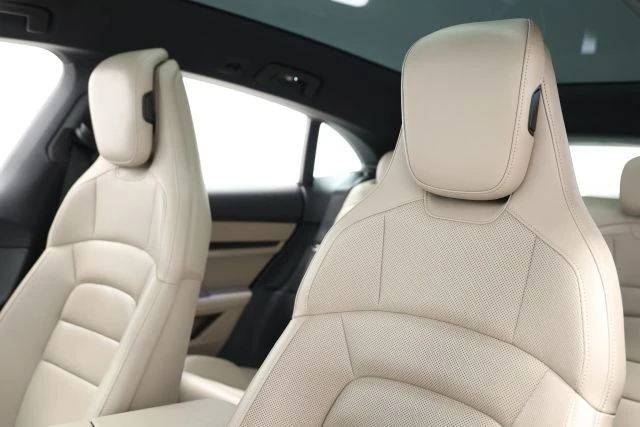 2022 Porsche Taycan 4 - Image 18 of 21