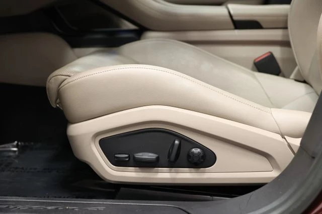 2022 Porsche Taycan 4 - Image 15 of 21