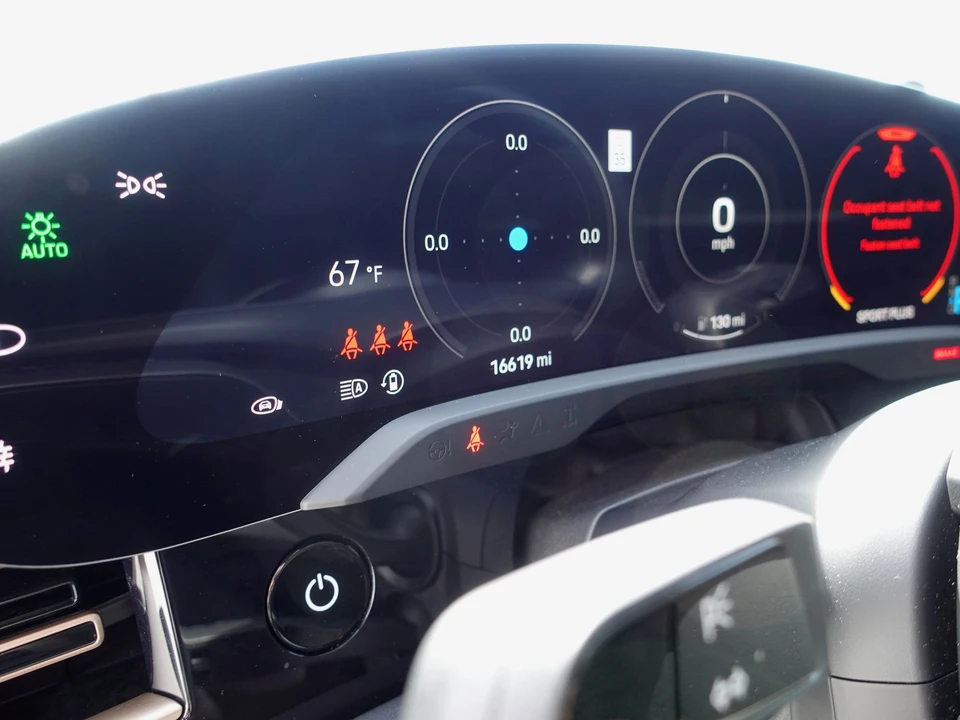 2022 Porsche Taycan 4S - Image 10 of 11
