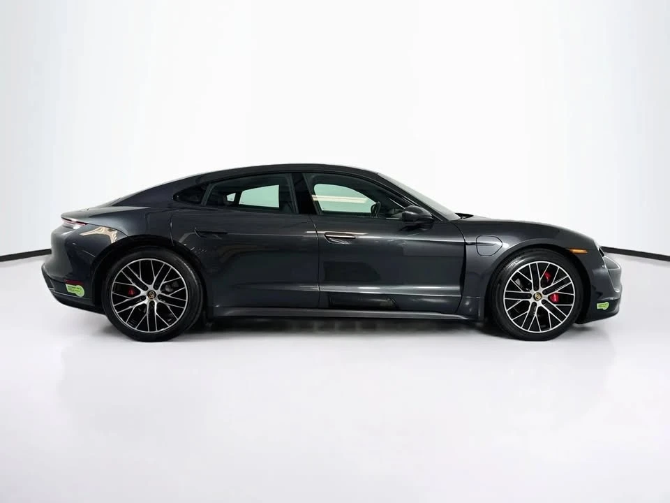 2022 Porsche Taycan 4S - Image 8 of 20