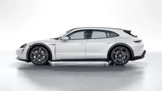 2022 Porsche Taycan Cross Turismo - Image 13 of 31