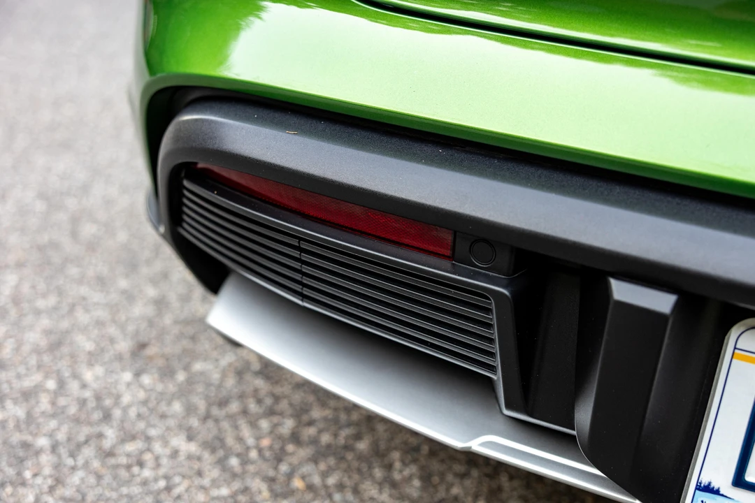 2022 Porsche Taycan Cross Turismo - Image 27 of 31