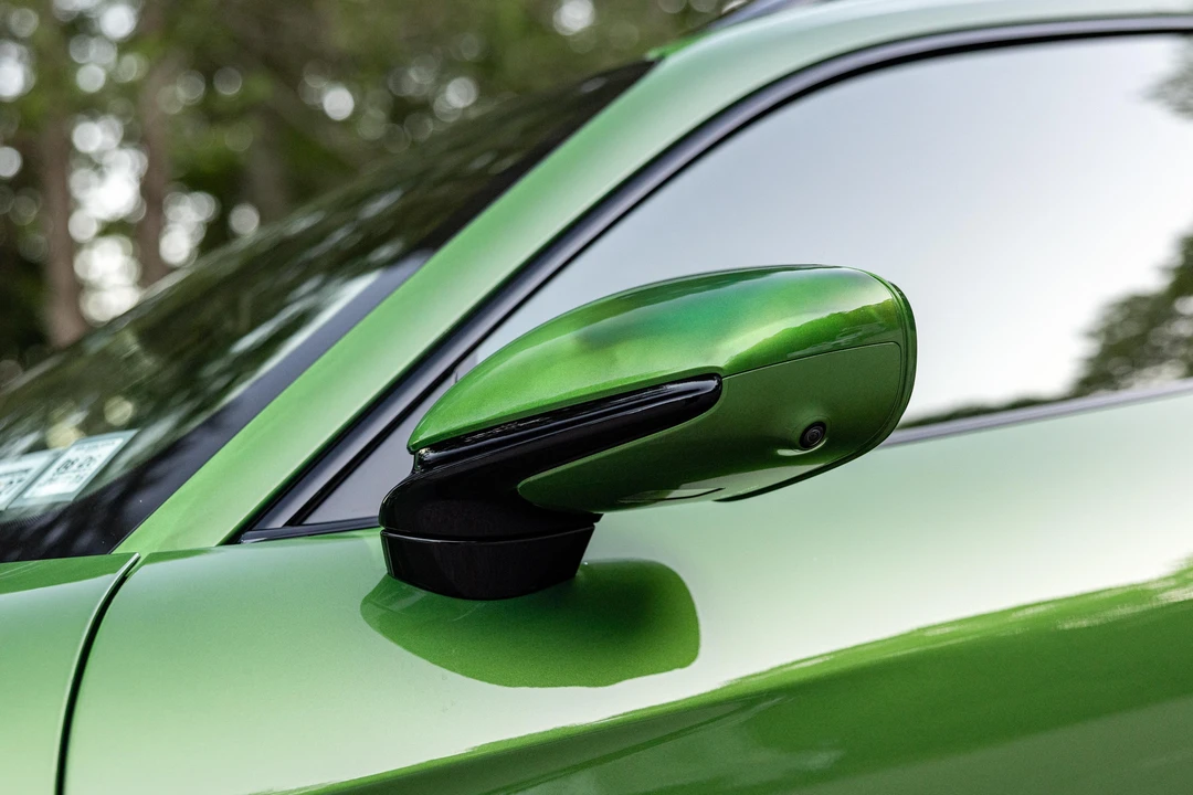2022 Porsche Taycan Cross Turismo - Image 18 of 31