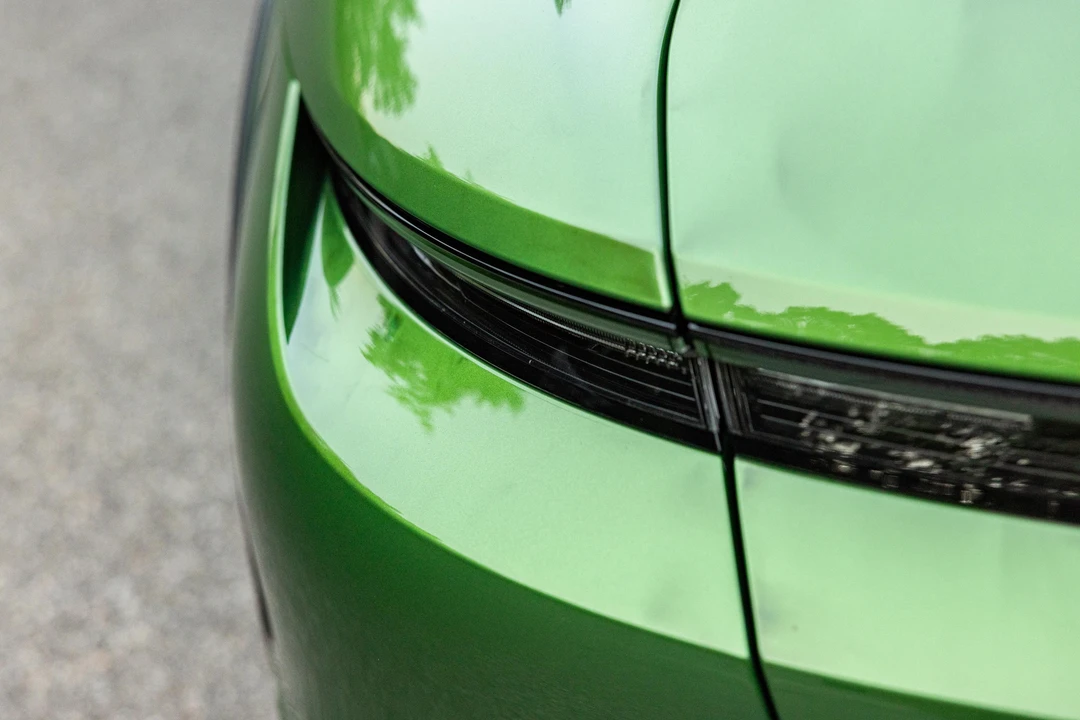 2022 Porsche Taycan Cross Turismo - Image 26 of 31