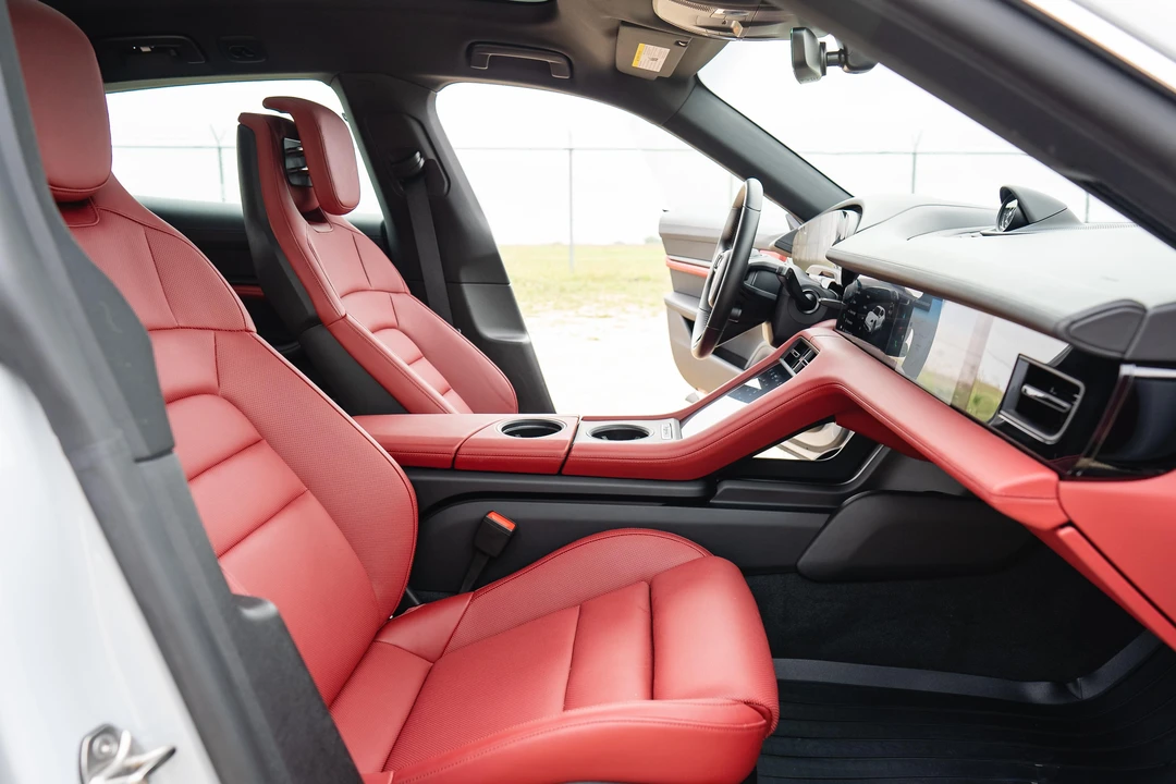 2022 Porsche Taycan 4S - Image 31 of 31