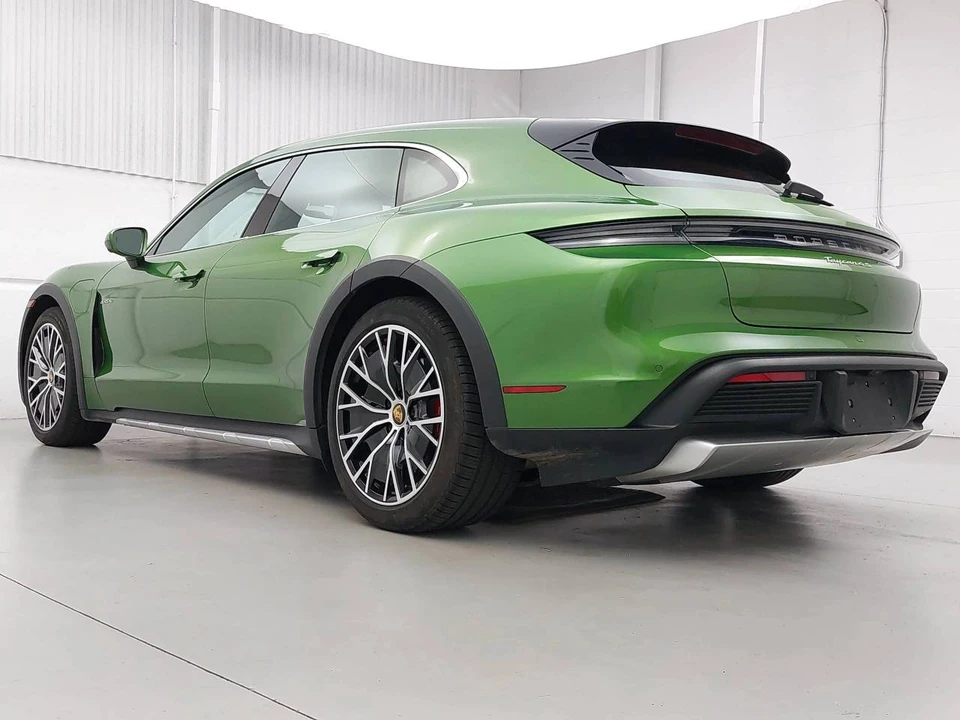 2022 Porsche Taycan Cross Turismo - Image 3 of 5