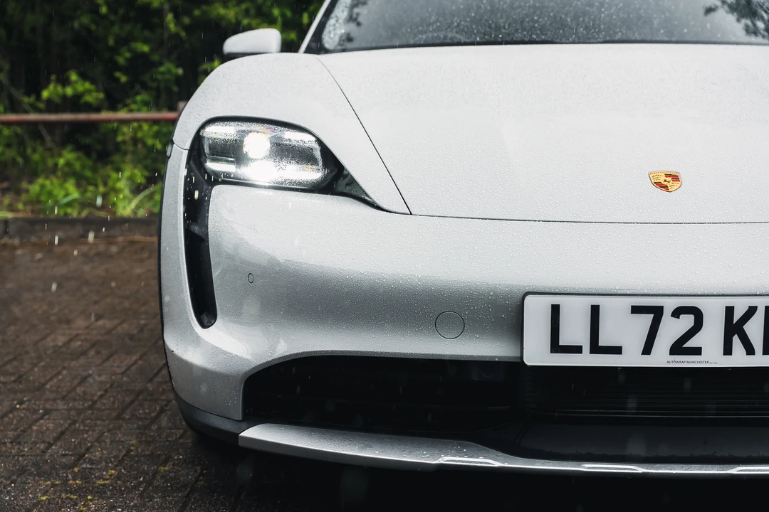 2022 Porsche Taycan Cross Turismo - Image 24 of 31
