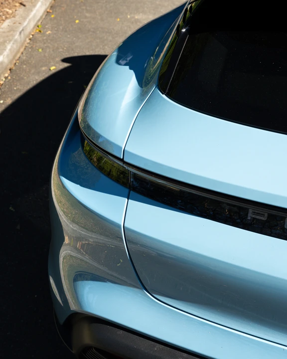 2022 Porsche Taycan 4S - Image 18 of 31