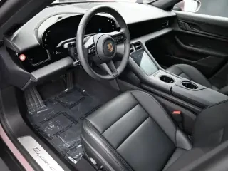 2022 Porsche Taycan 4S - Image 4 of 4