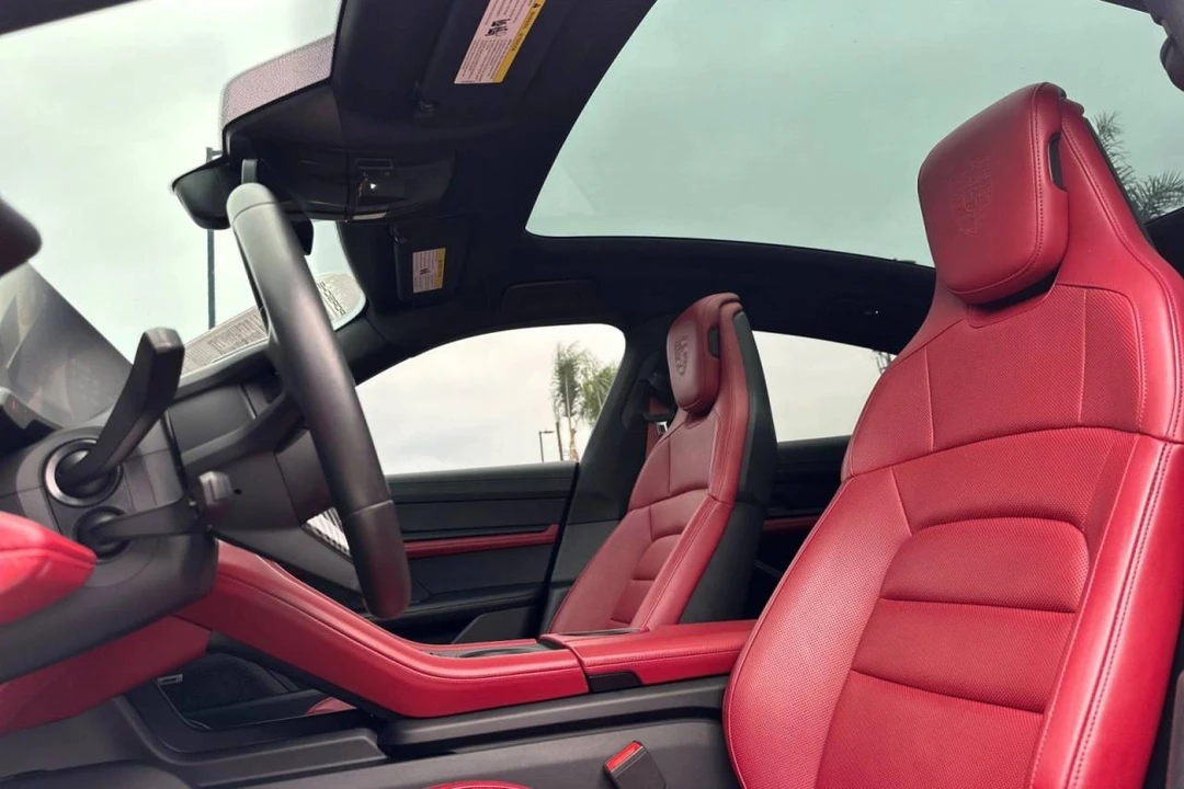2022 Porsche Taycan 4S - Image 5 of 5