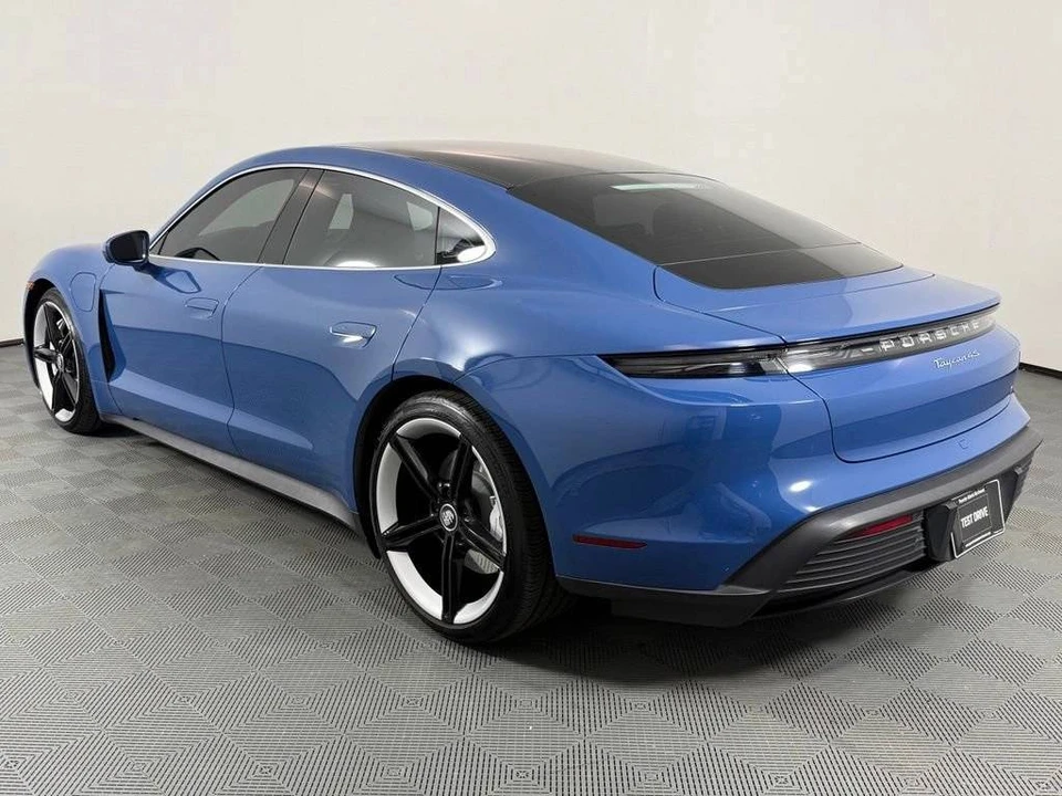 2022 Porsche Taycan 4S - Image 3 of 5