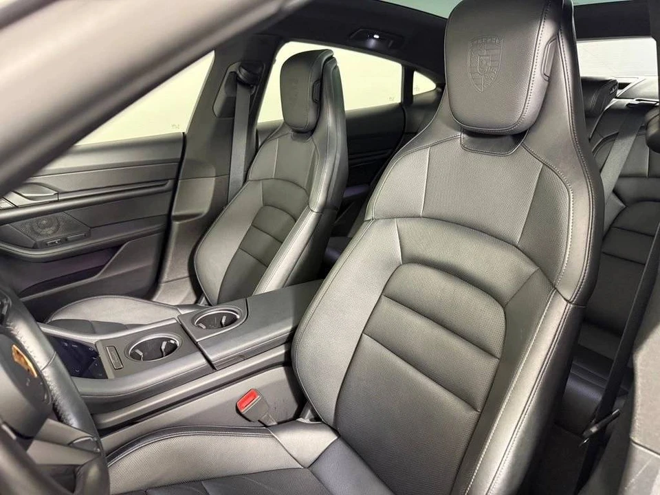 2022 Porsche Taycan 4S - Image 5 of 5