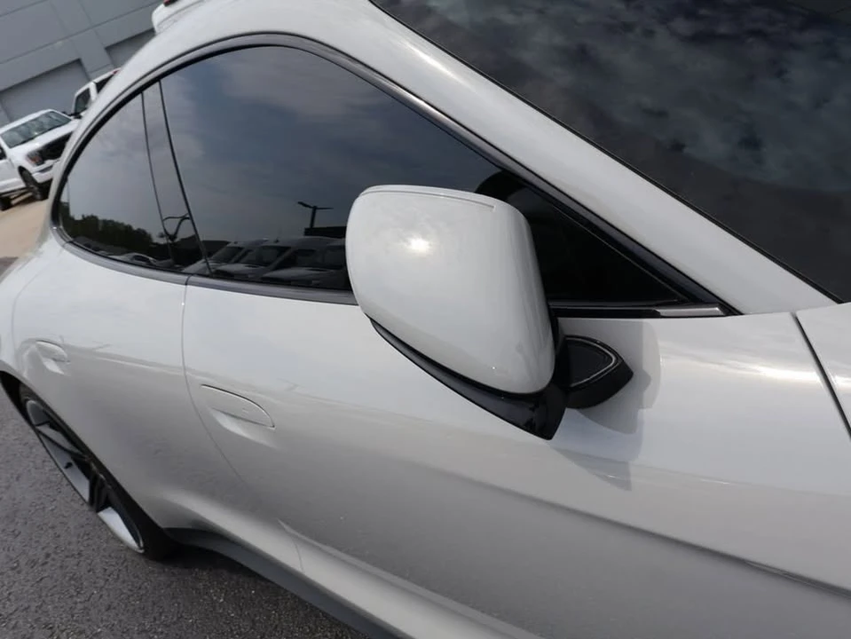 2022 Porsche Taycan 4S - Image 7 of 17