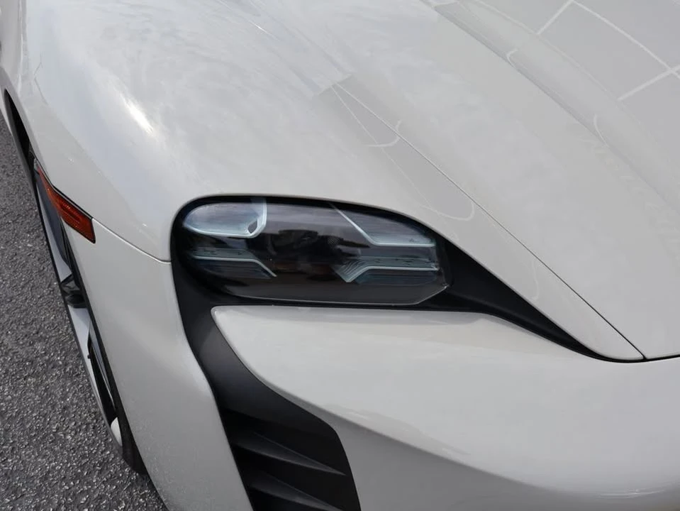 2022 Porsche Taycan 4S - Image 6 of 17