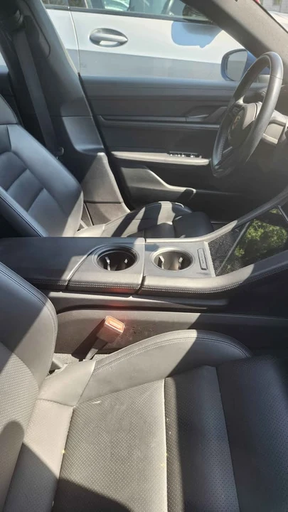 2022 Porsche Taycan 4S - Image 4 of 4