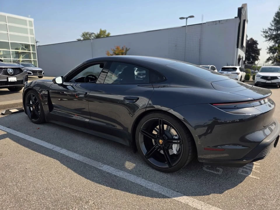 2022 Porsche Taycan 4S - Image 7 of 18