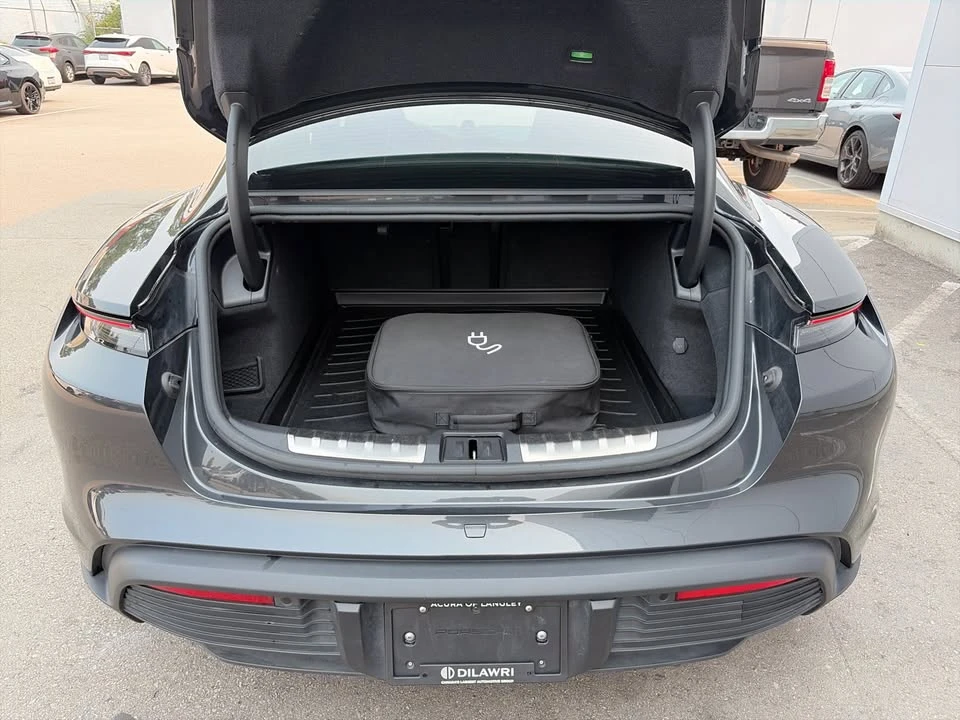 2022 Porsche Taycan 4S - Image 16 of 18