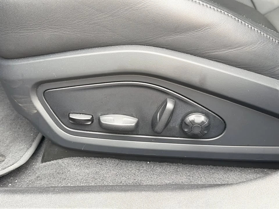 2022 Porsche Taycan 4S - Image 4 of 18