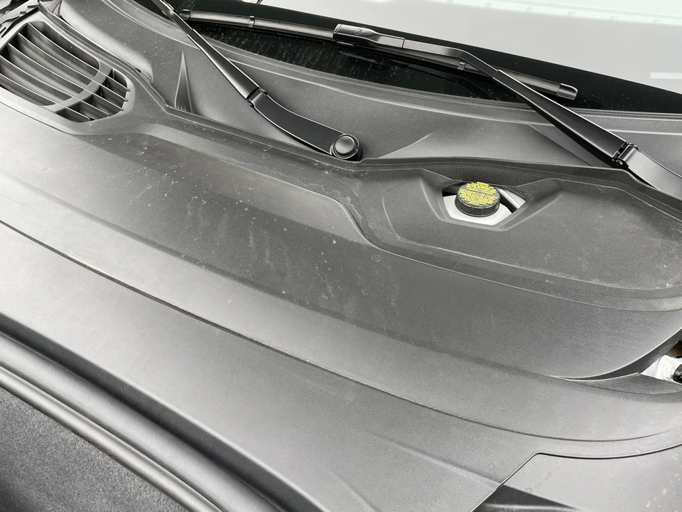 2022 Porsche Taycan 4S - Image 20 of 31