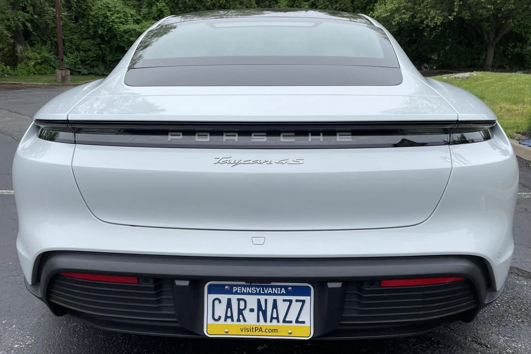 2022 Porsche Taycan 4S - Image 5 of 31