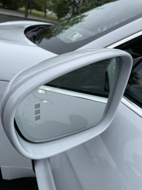 2022 Porsche Taycan 4S - Image 21 of 31