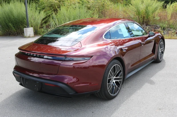 2022 Porsche Taycan 4S - Image 2 of 7