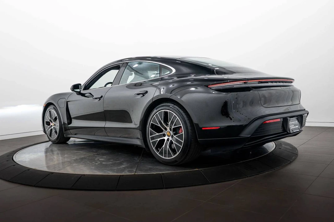 2022 Porsche Taycan 4S - Image 3 of 5