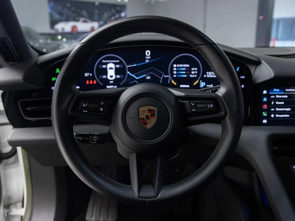 2022 Porsche Taycan 4S - Image 5 of 5