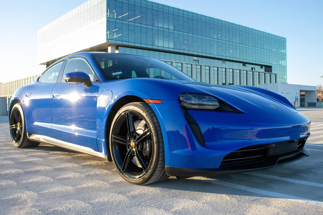 2022 Porsche Taycan 4S - Image 3 of 31