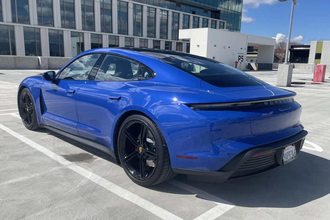 2022 Porsche Taycan 4S - Image 4 of 31