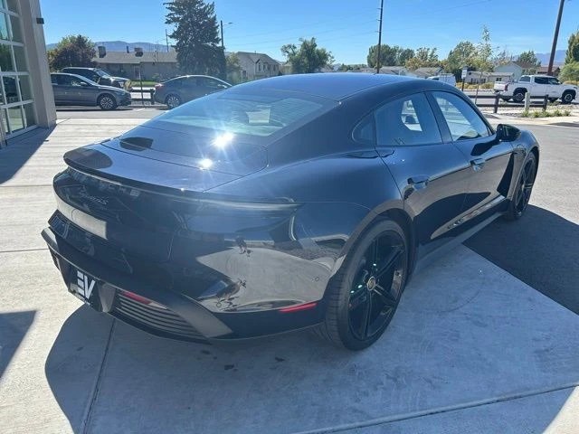 2022 Porsche Taycan 4S - Image 8 of 21