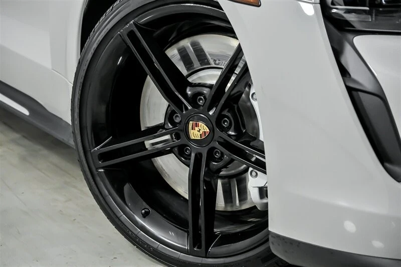 2022 Porsche Taycan 4S - Image 4 of 21