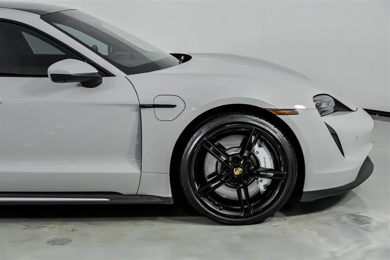 2022 Porsche Taycan 4S - Image 15 of 21