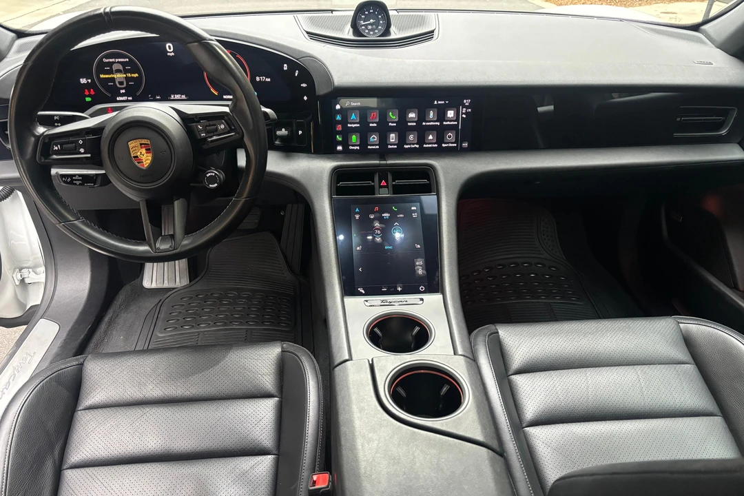 2022 Porsche Taycan 4S - Image 25 of 31
